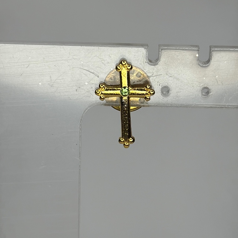 Elegant Gold Cross Wall Decor